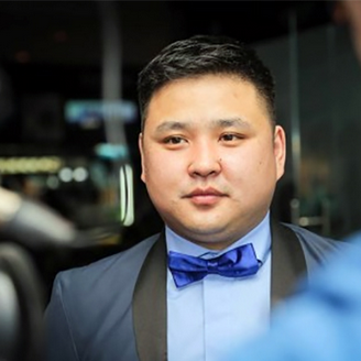 Э.Алдар “Залуус сэтгэлийн хөөрлөөр дурлаад хүүхэдтэй болчих юм”